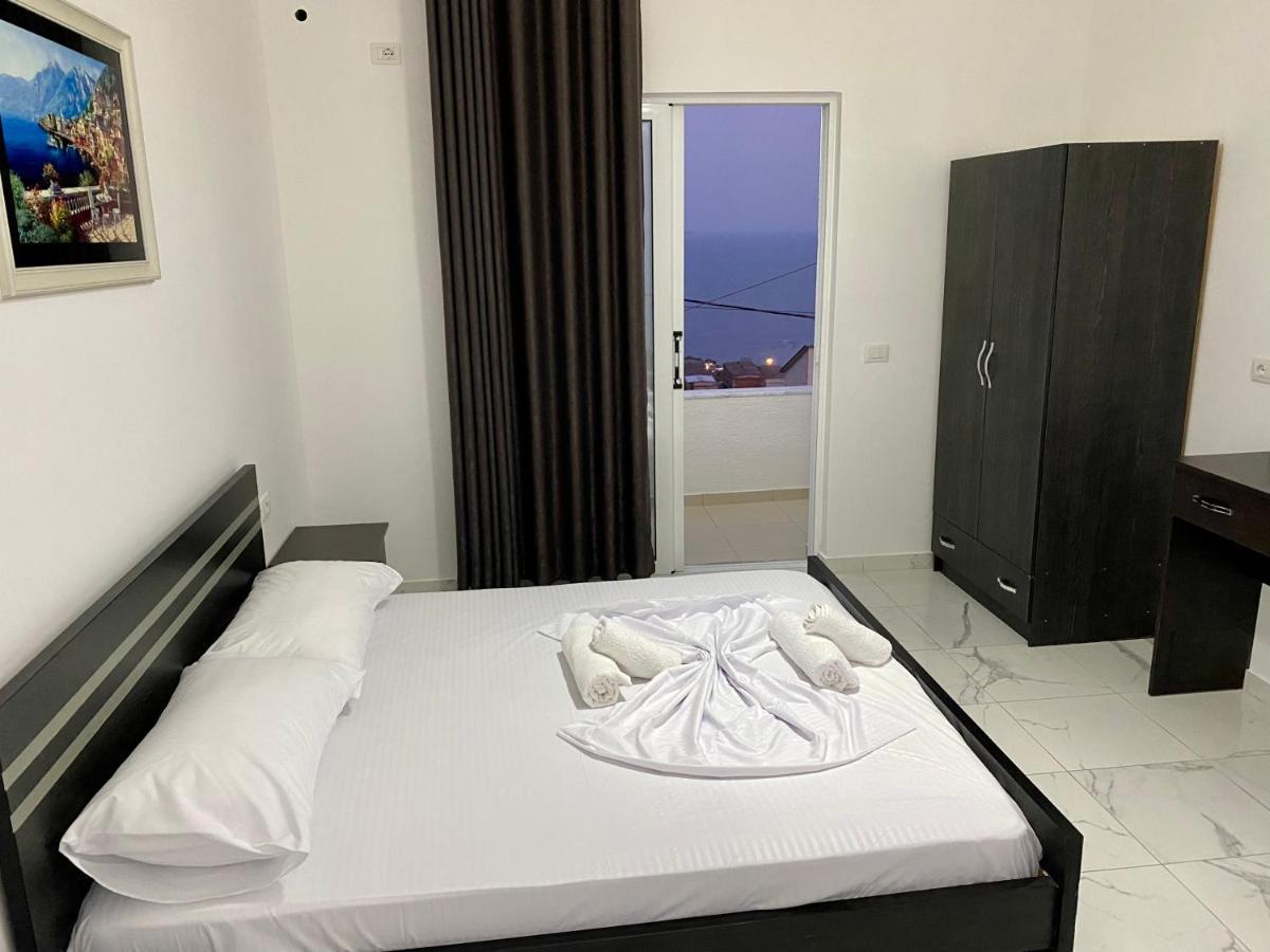 Apartmente Pamela Sarandë Exterior foto