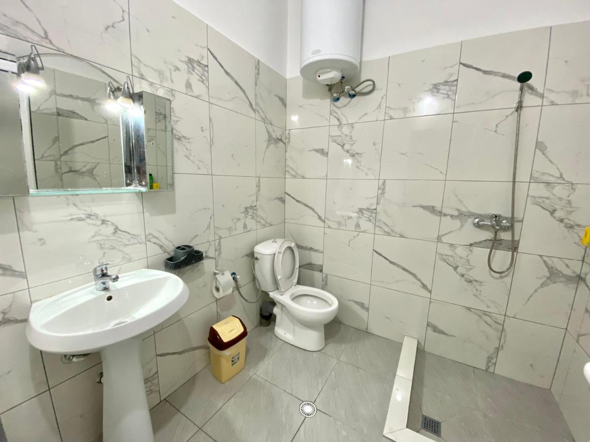 Apartmente Pamela Sarandë Exterior foto
