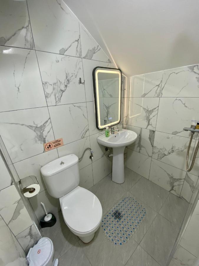 Apartmente Pamela Sarandë Exterior foto