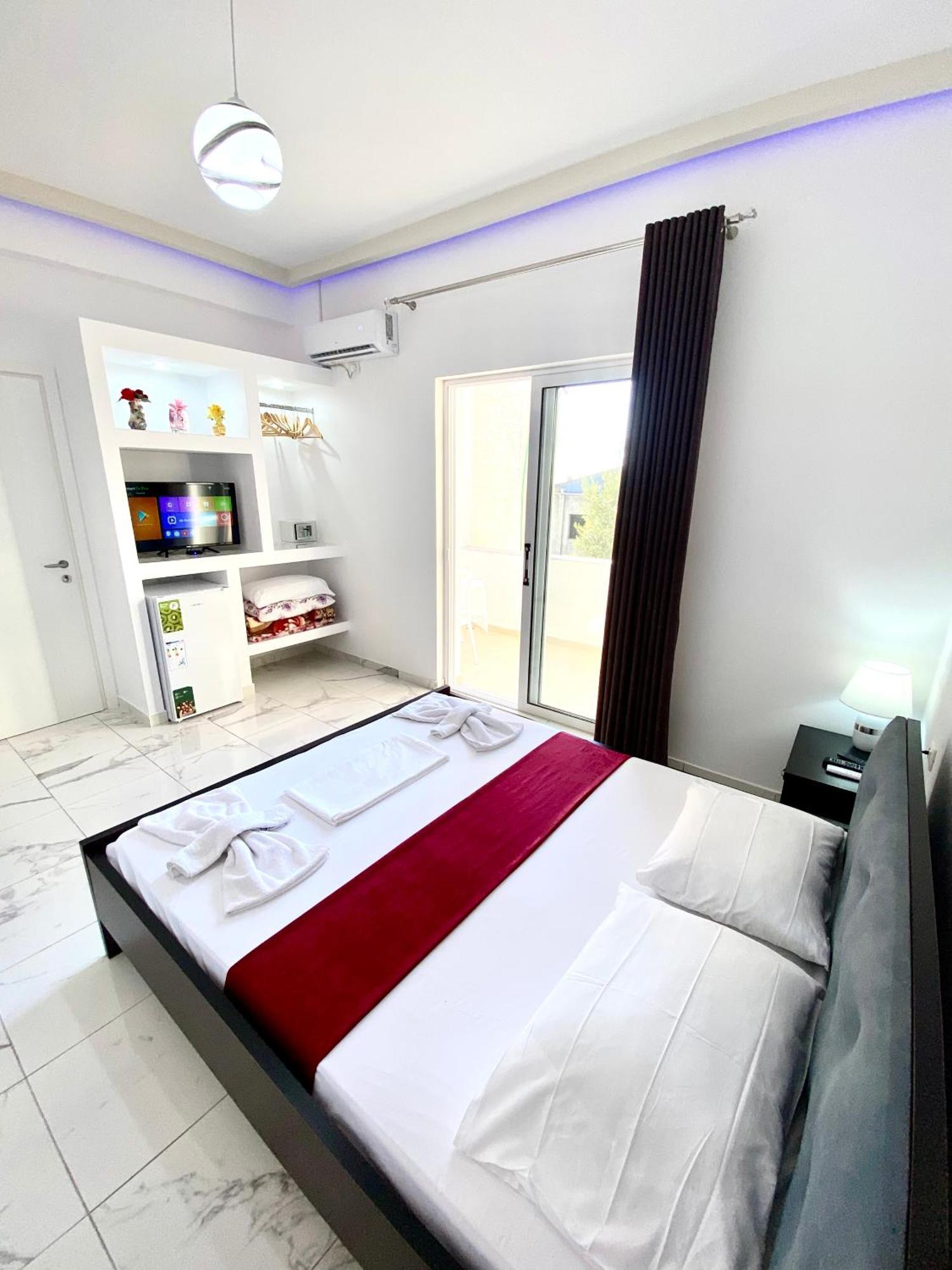 Apartmente Pamela Sarandë Exterior foto