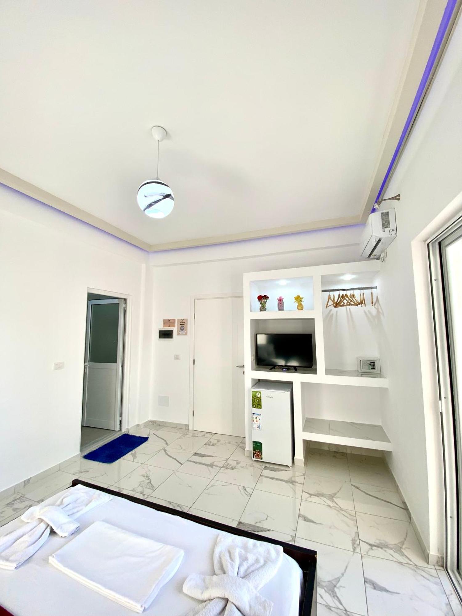 Apartmente Pamela Sarandë Exterior foto
