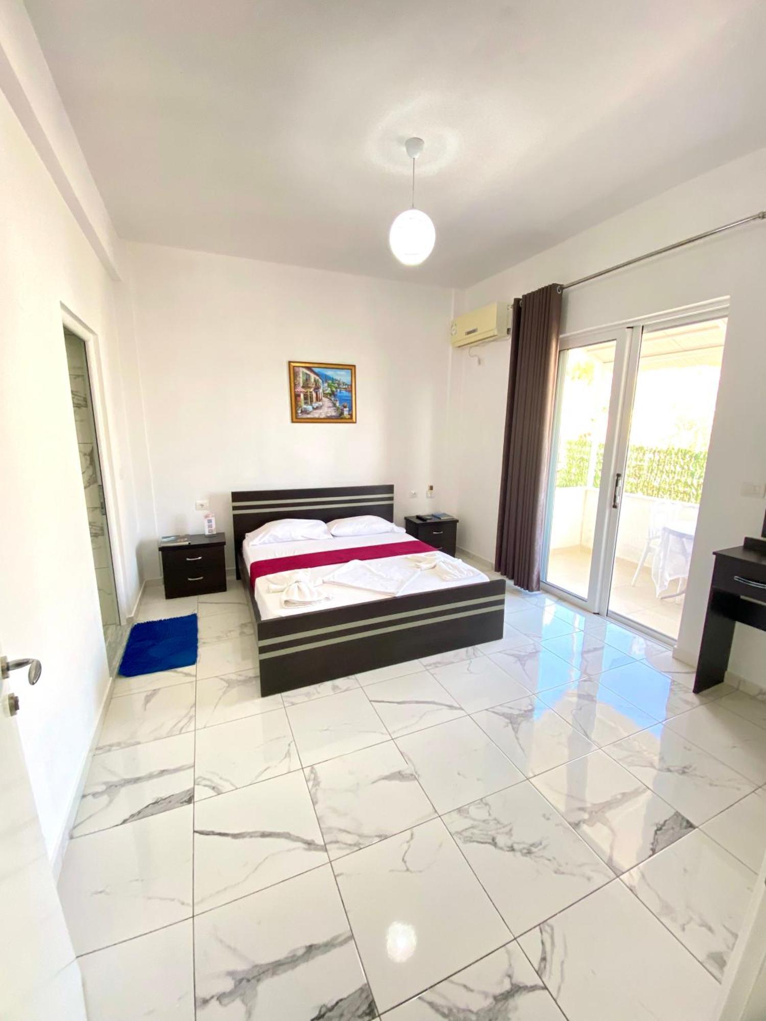 Apartmente Pamela Sarandë Exterior foto