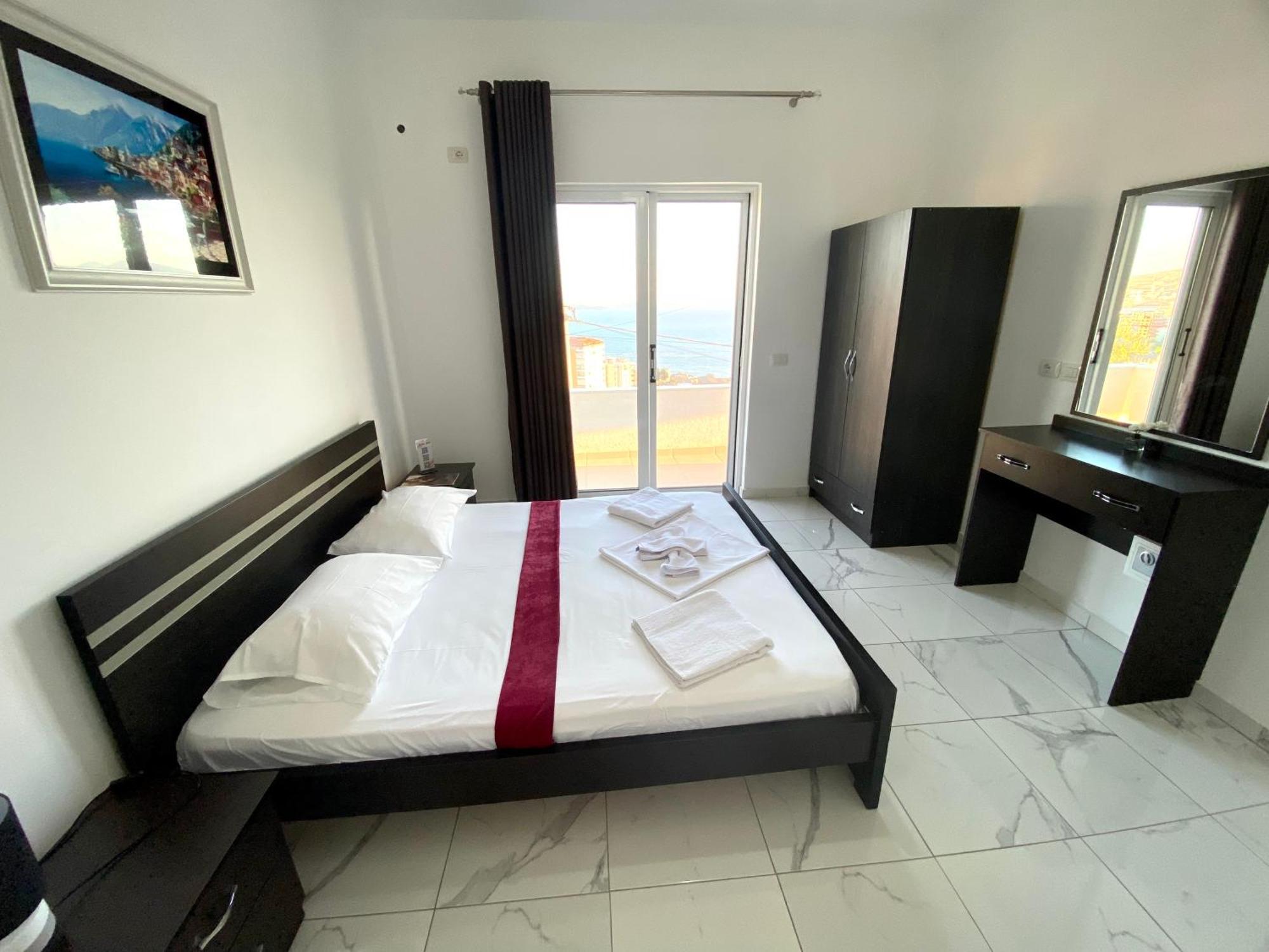 Apartmente Pamela Sarandë Exterior foto